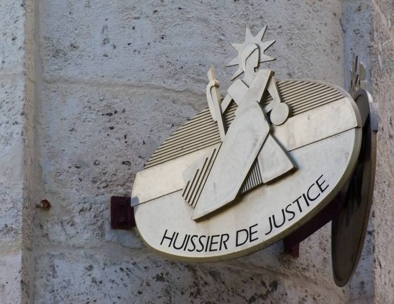 huissier de justice constat loyer impayé Toulon